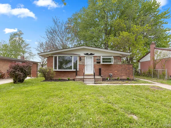 1072 S Venoy Rd, Westland, MI 48186