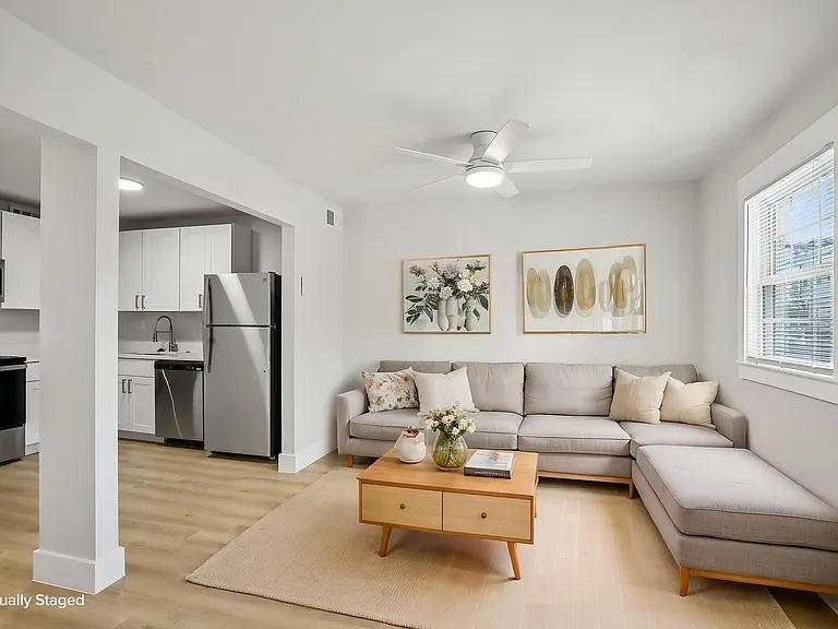 Chateau Apartments - Newly Renovated 1, 2 & 3-Bedrooms at 24th & Hillsboro Village — Photo 75
