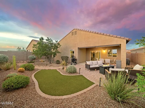 8633 N Egrets Rest Ln, Tucson, AZ 85742