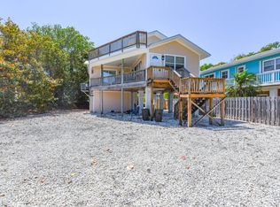 19591 Navajo St, Sugarloaf Key, FL 33042