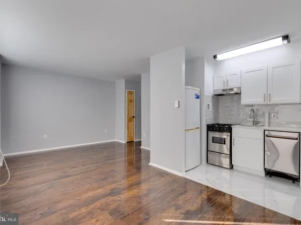 2101-17 Chestnut St #705, Philadelphia, PA 19103