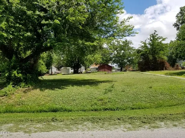 1314 S Ledford St, Harrisburg, IL 62946