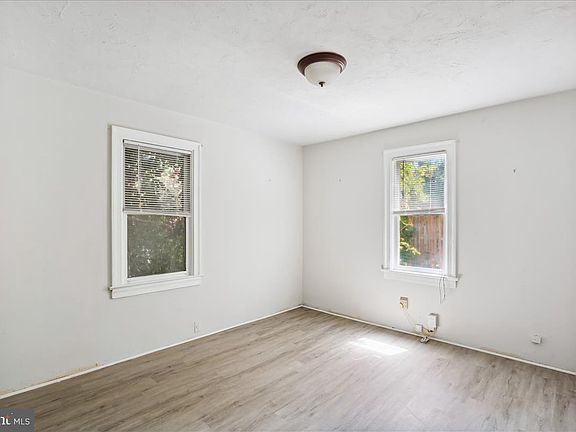 4th image of 508 Beall Ave