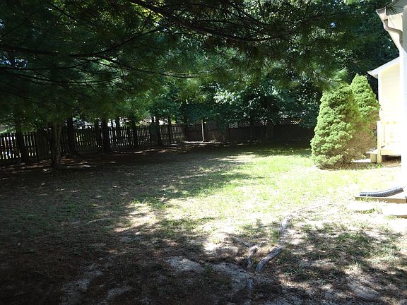 5th image of 204 Wyatt Dr
