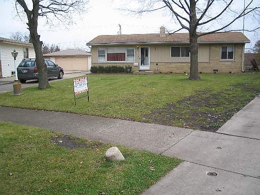 1st image of 601 N Eastman Dr