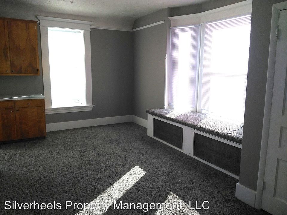 2nd image of 205 Scammel St APT 4