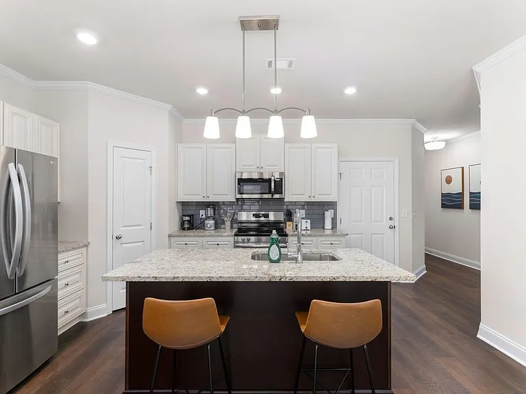4122 Fulson Dr — Photo 3