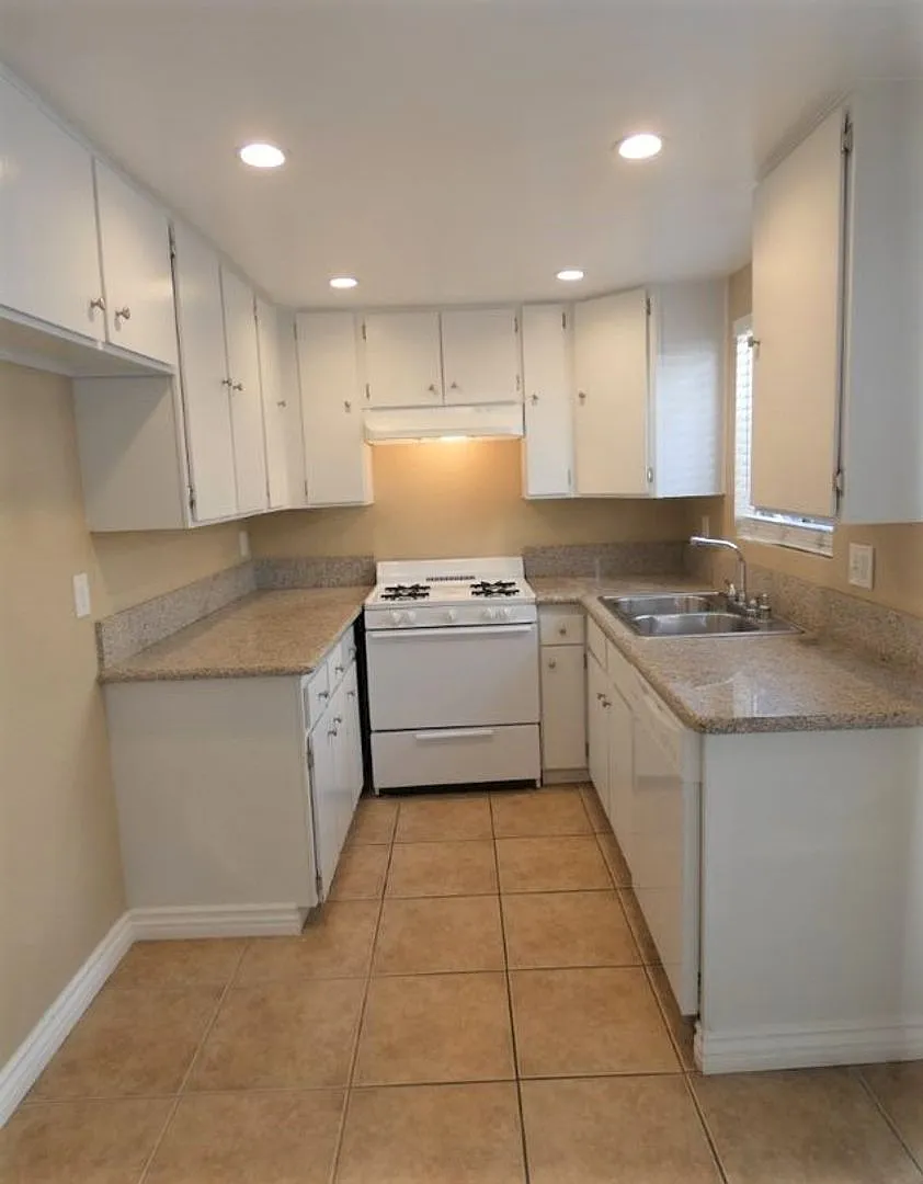 LK4108 — Photo 3
