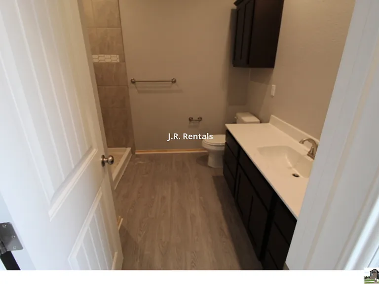 227 Green Valley Dr — Photo 15