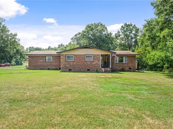 2101 Allenwood Rd, Mc Leansville, NC 27301