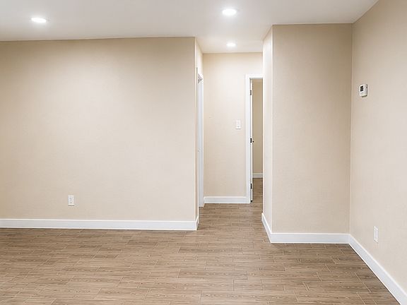 2nd image of 829 NW 113th St #3