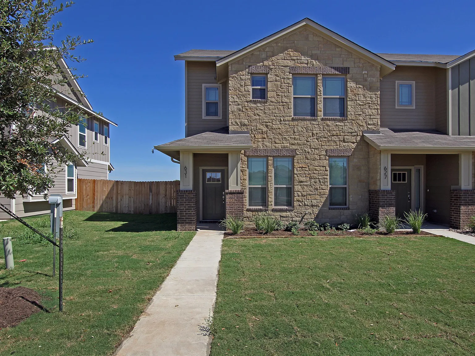 631 Westfield Boulevard - 631 — Photo 1