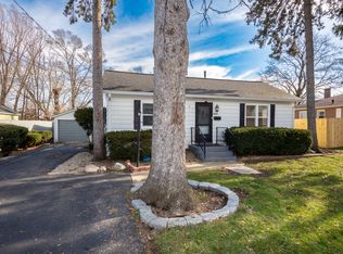 1013 Bishop St, Antioch, IL