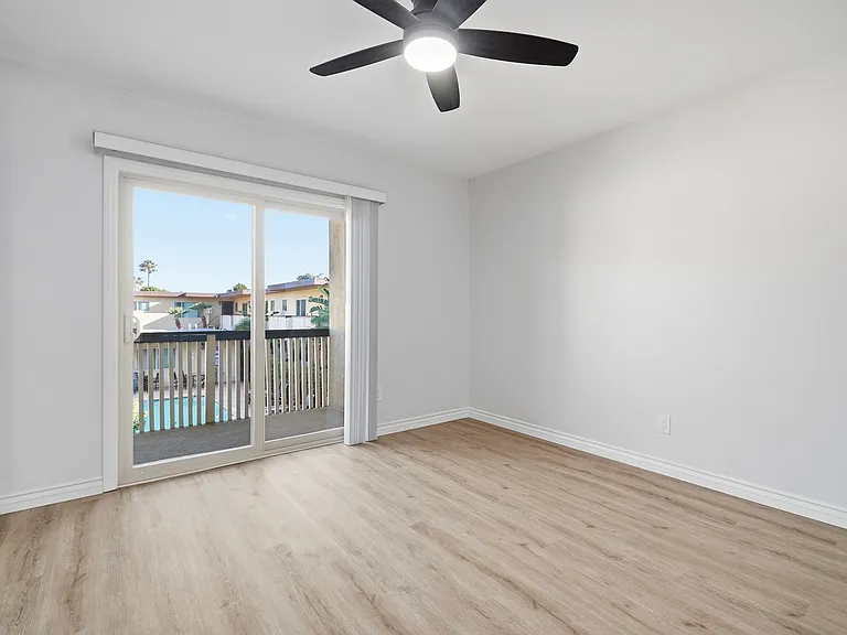 669 F St #21 — Photo 19
