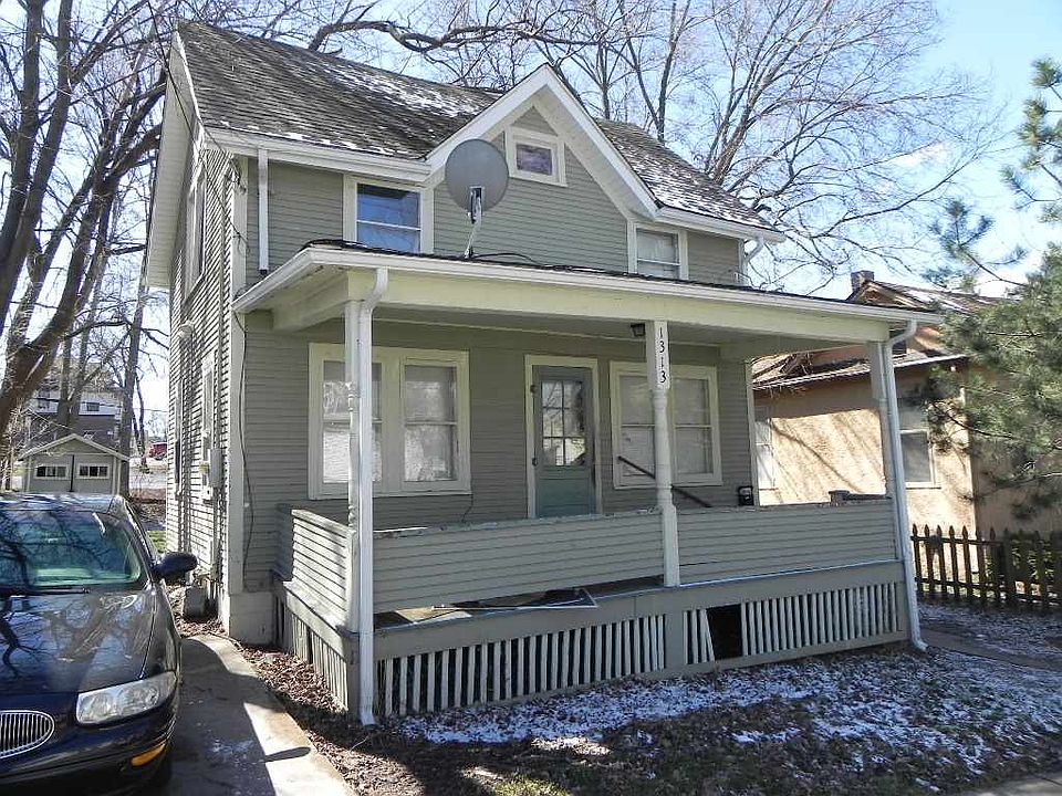 1st image of 1313 Revell Ave