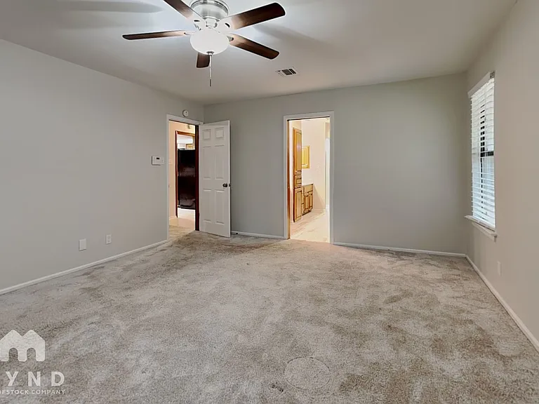 15710 Fern Ridge St — Photo 12
