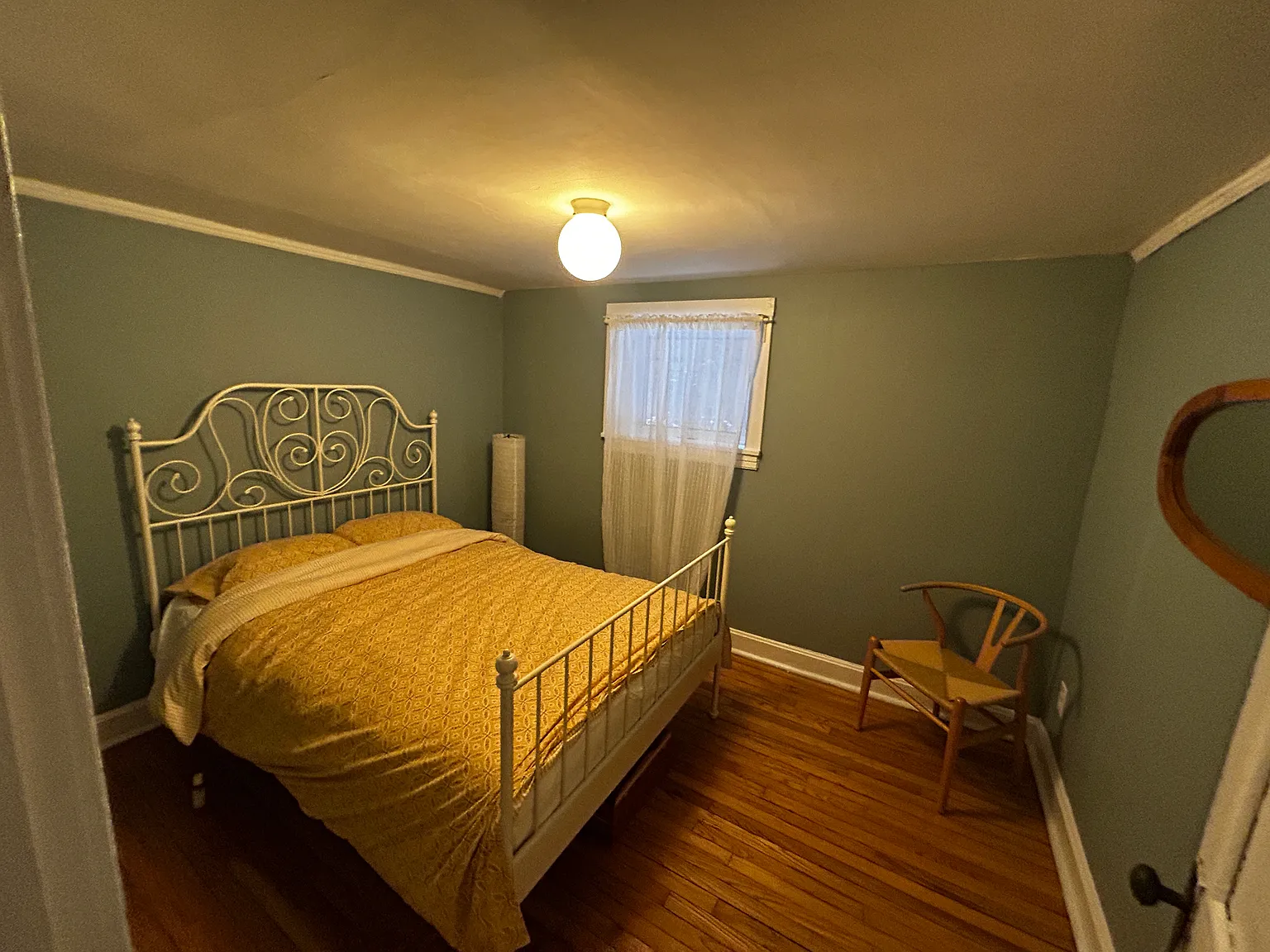1 bed, 900 sqft, $1,800 — Photo 3