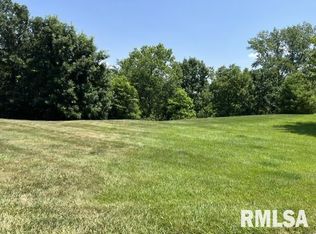 12 N Walnut Bend Dr, Peoria, IL 61614