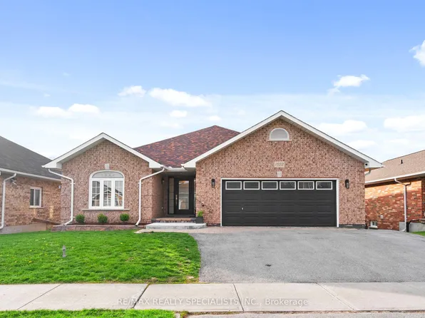 1692 Glenforest Blvd, Peterborough, ON K9K 2L5
