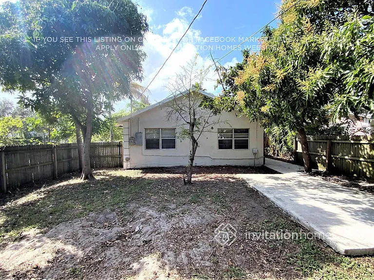937 SE 3rd Ave — Photo 17
