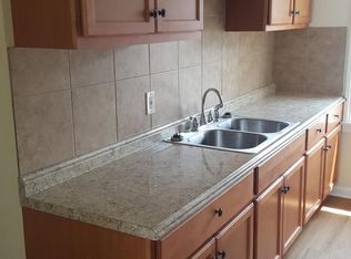 835 E 236th St #UPSTAIRS, Euclid, OH 44123