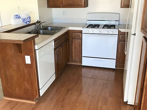 5th image of 329 N Melrose Dr Unit F