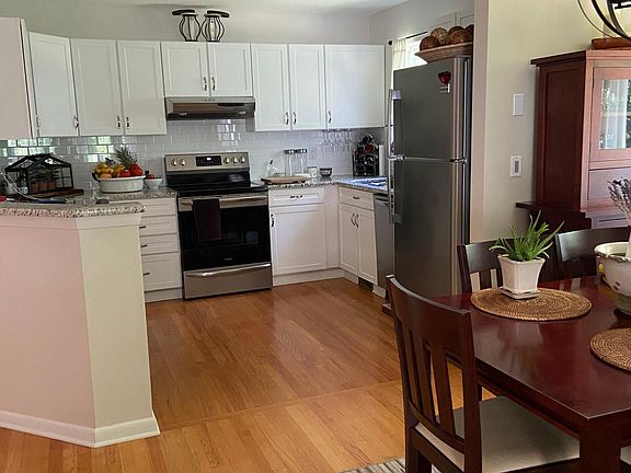 4th image of 1124 Fern Hollow Dr