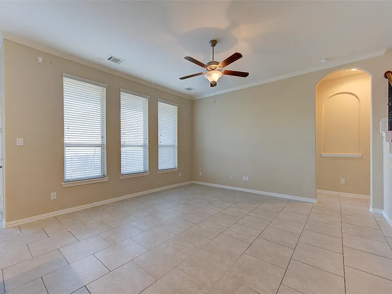 6519 Point Hollow Ln — Photo 24