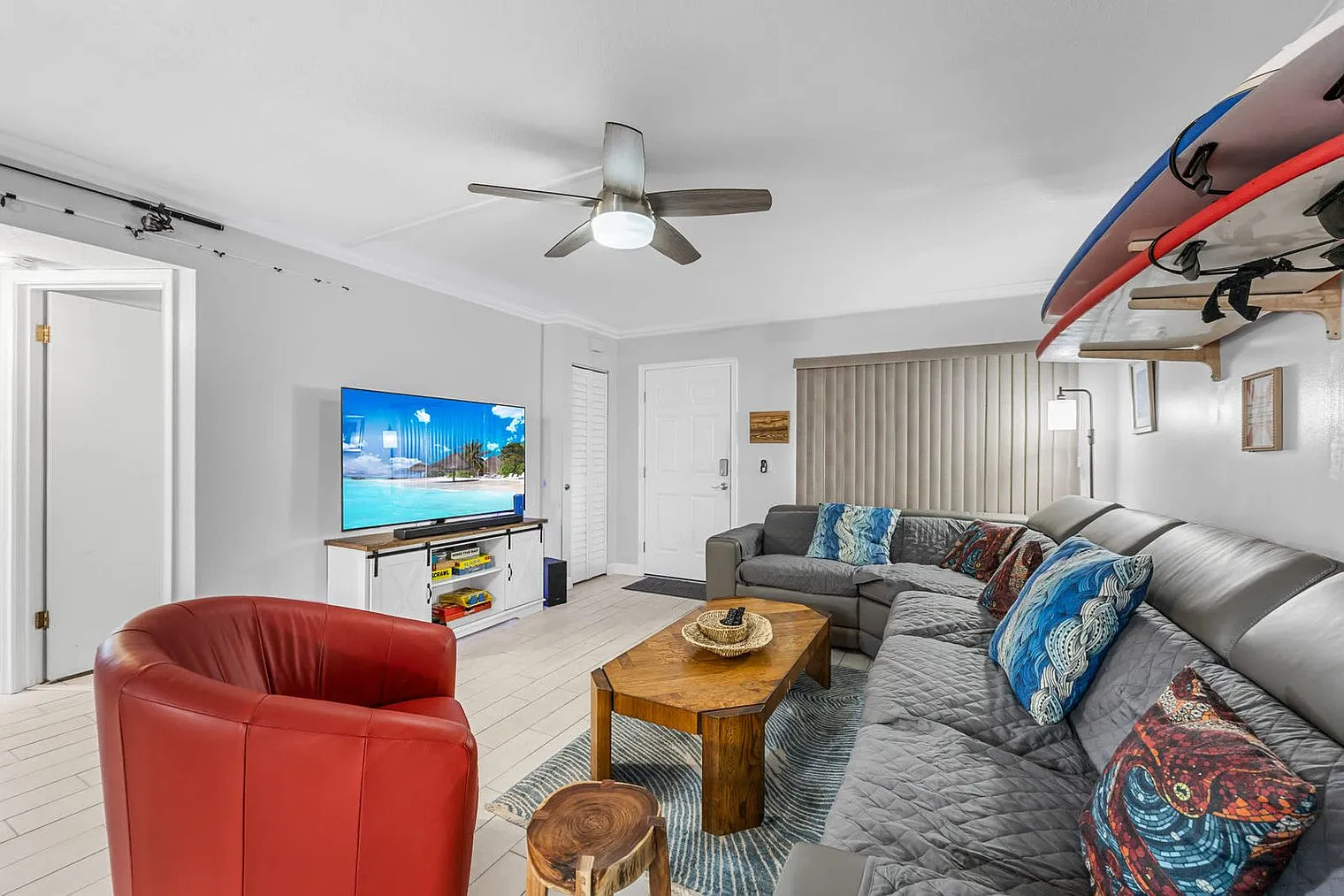 2 bed, 2.0 bath, 1108 sqft, $3,357 — Photo 3