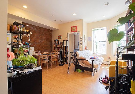 2nd image of 248 Hancock St APT 4R