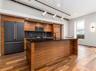 744 Main St. - A Premium Mixed-Use Building In Downtown Dubuque, Dubuque, IA 52001