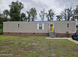 1556 Village Rd NE, Leland, NC 28451