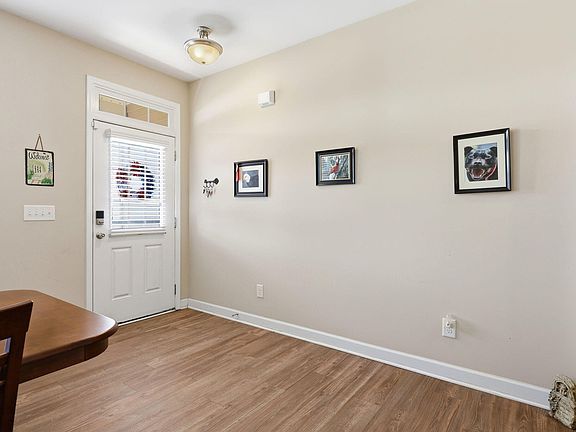5th image of 16 S Birch Creek Way