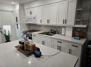 1550 NE 191st St APT 107, Miami, FL 33179