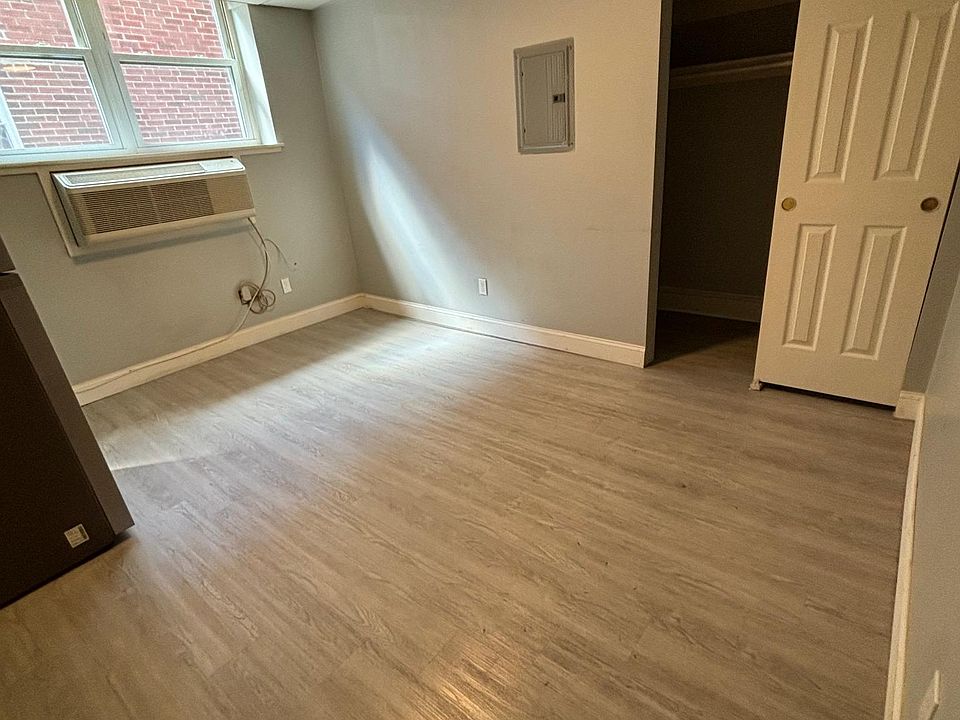 1st image of 3726 School Ln #5