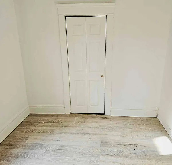 77 Kent Ct — Photo 7
