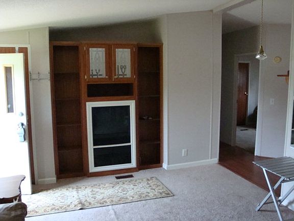 3rd image of 277 Brad Elliott Dr