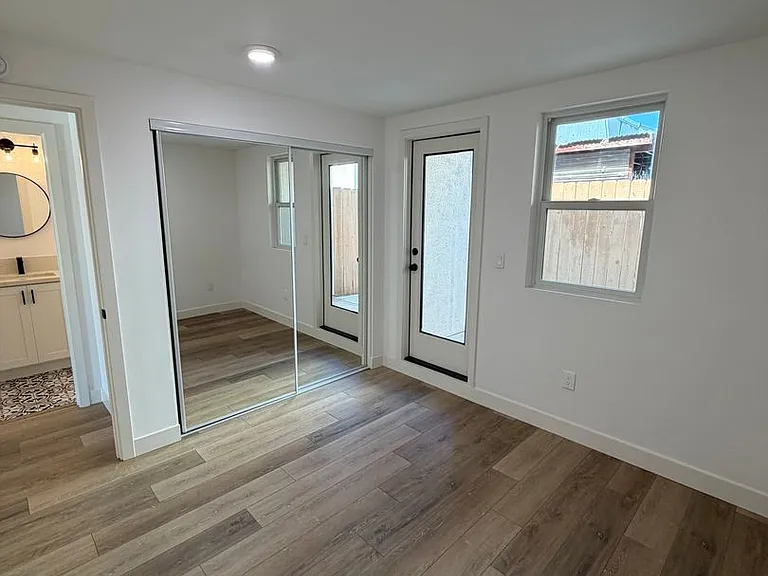 3523 Louisiana St — Photo 14