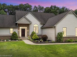 8891 Dexter Gables Ln, Dexter, MI 48130