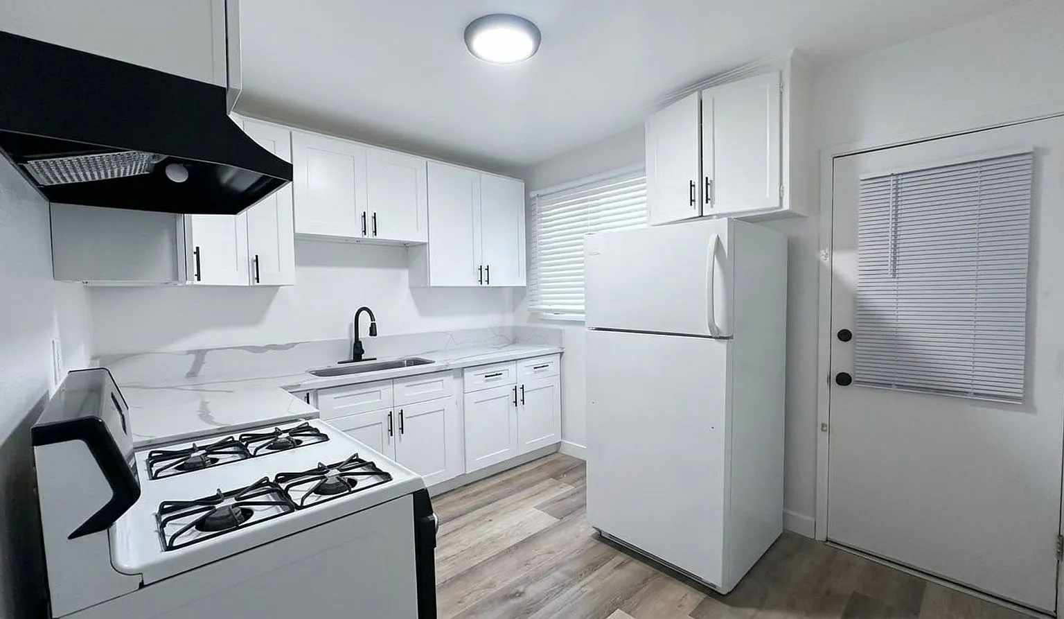 1 bed, 1.0 bath, 650 sqft, $1,615 — Photo 1