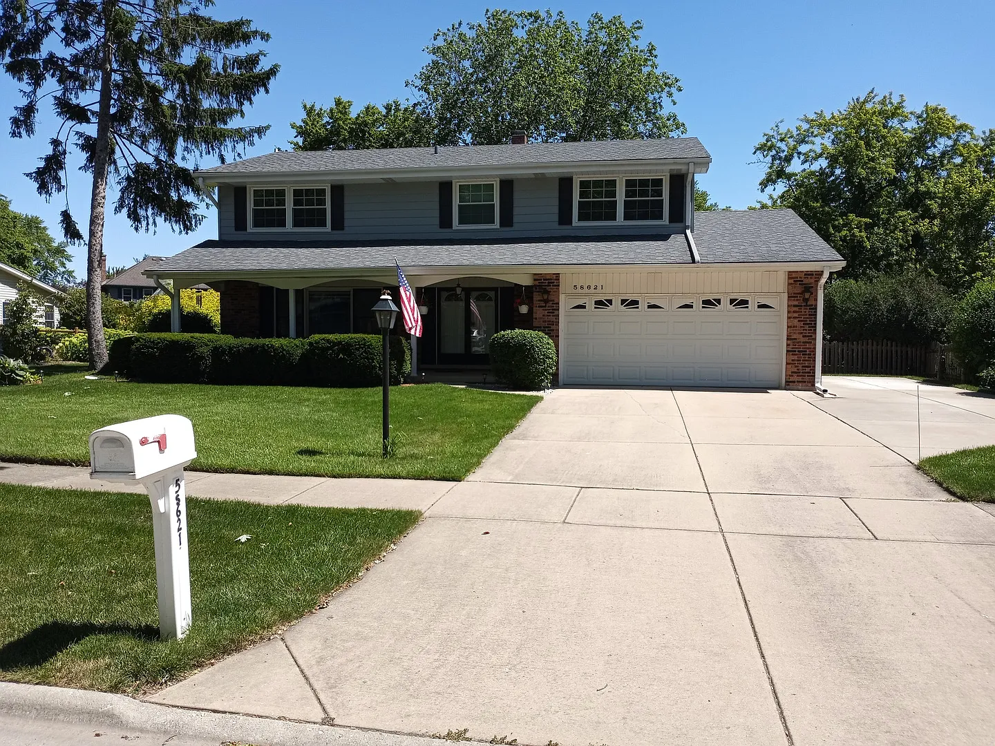 5S621 Ridgeview Ln photo 1