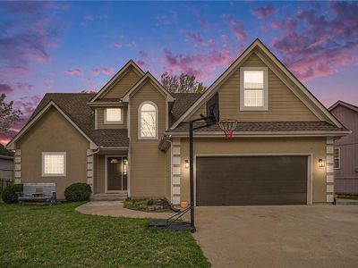 21401 E 50th Ter S, Blue Springs, MO, 64015