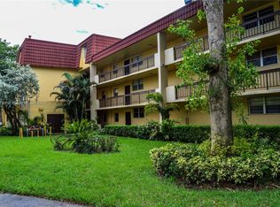 3490 Foxcroft Rd #B212, Hollywood, FL 33025