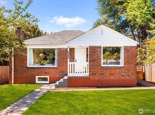 8257 Bagley Ave N, Seattle, WA 98103