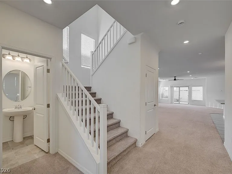 624 Stone Hammer Ave — Photo 2