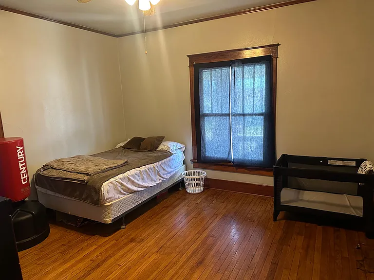 1005 E Jefferson St — Photo 4
