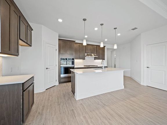 Eat-In Kitchen Island