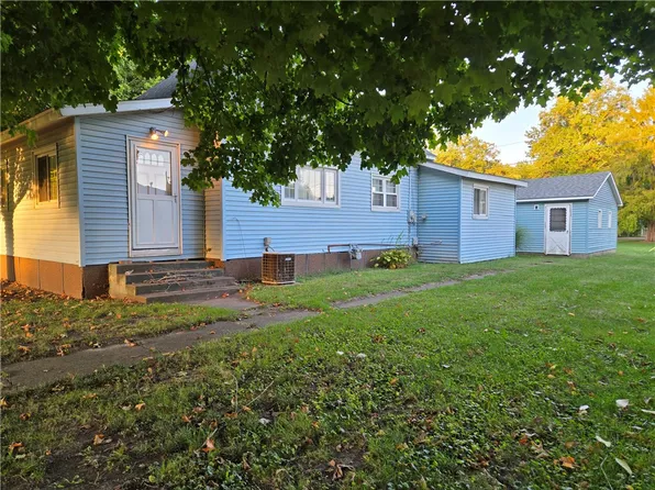 513 N Sandusky St, Catlin, IL 61817