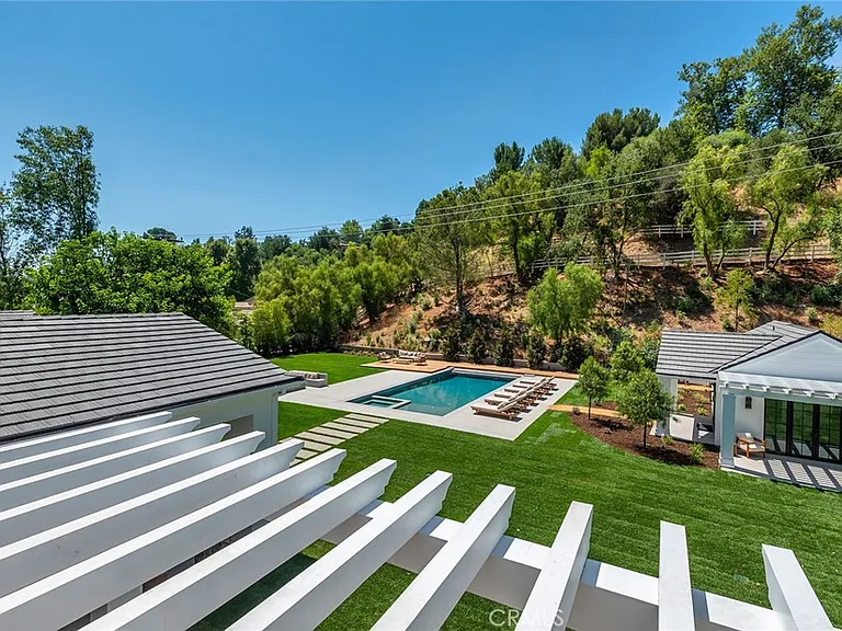 24044 Long Valley Rd — Photo 32