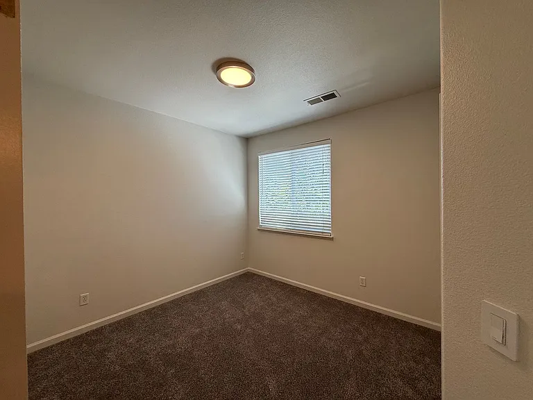 3904 Crescendo Ln — Photo 35